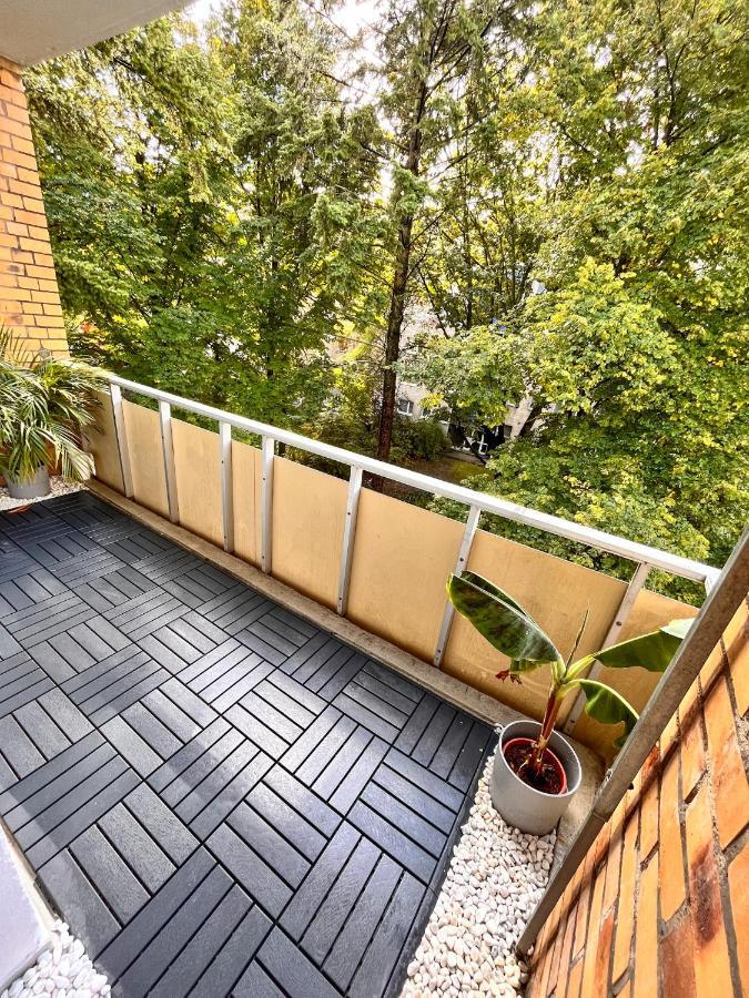 01 Bedroom In Mitte-Up To 5 People-Private Free Parking Берлин Екстериор снимка